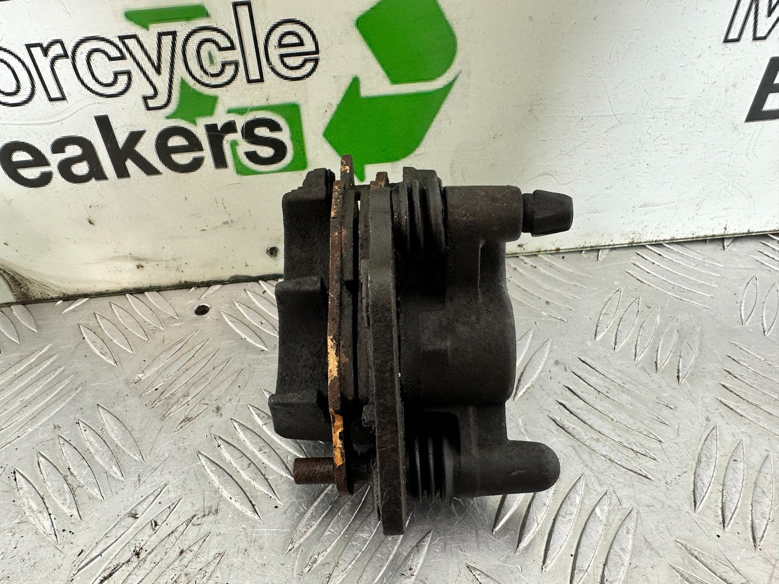 KAWASAKI ER6 F ER6F FRONT RIGHT BRAKE CALIPER YEAR 2005-2008 (CMB1178)