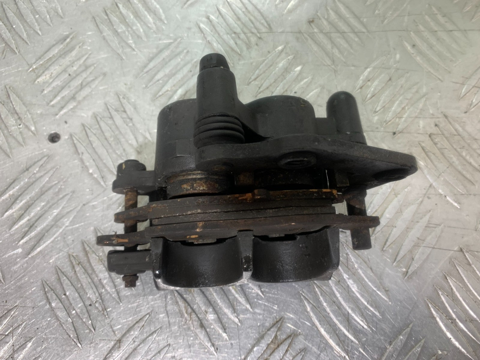 SUZUKI GS500 GS 500 FRONT BRAKE CALIPER  YEAR 2001-2008 (CMB1254)