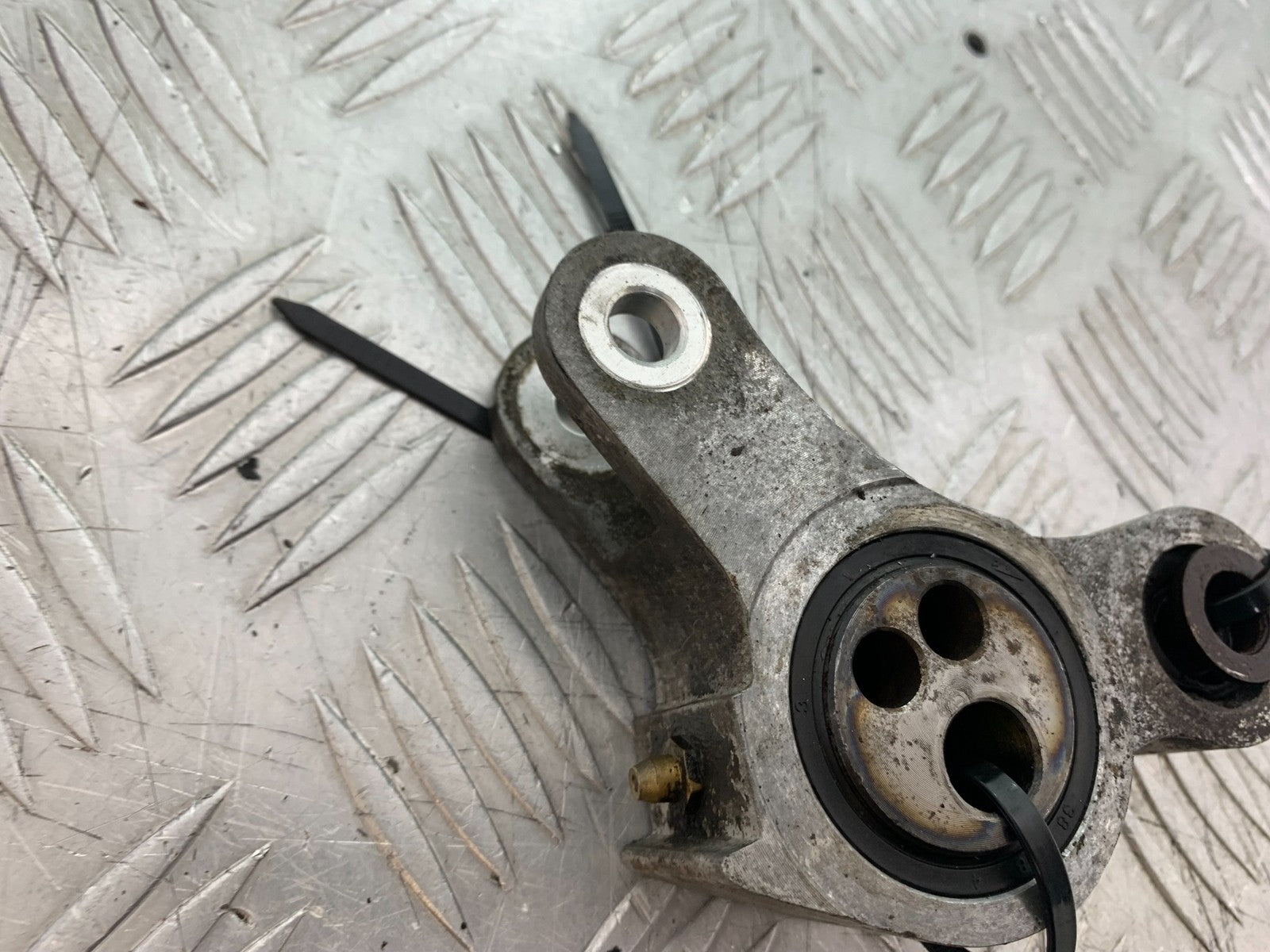 QINGQI QM125 GY-2B REAR SHOCK LINKAGE   YEAR 2016 (CMB1228)