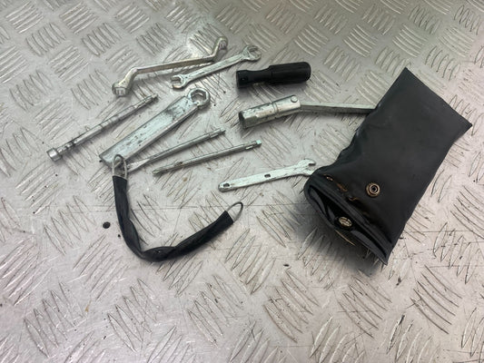 HONDA NT 700 V DEAUVILLE TOOL KIT  YEAR 2006-2011 (CMB1211)