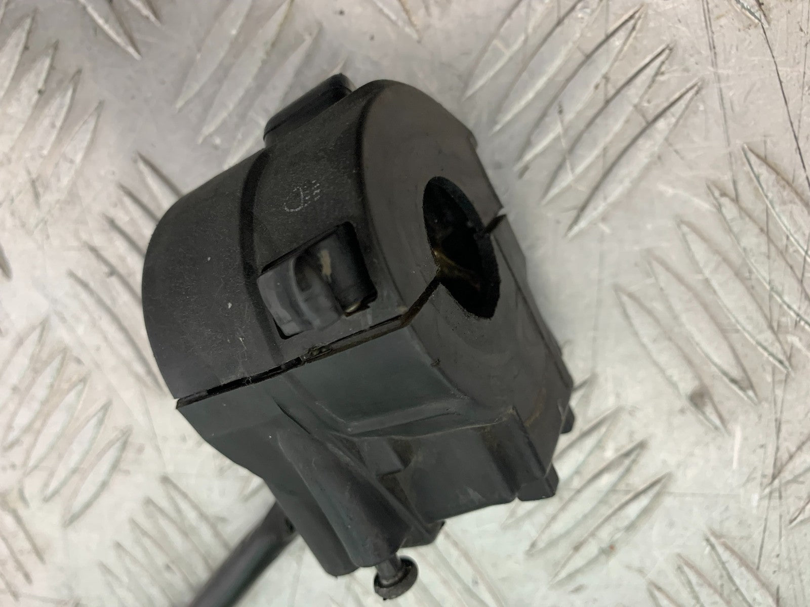 QINGQI QM125 GY-2B LEFT SWITCH GEAR  YEAR 2016 (CMB1228)