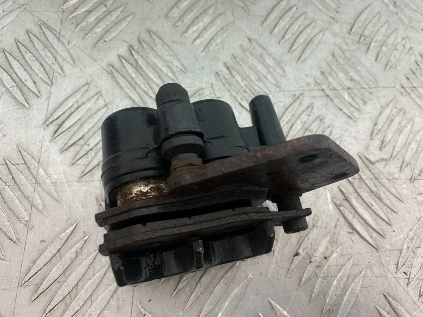NECO ALEXONE 125 REAR CALIPER  YEAR 2016-2022  (CMB1273)