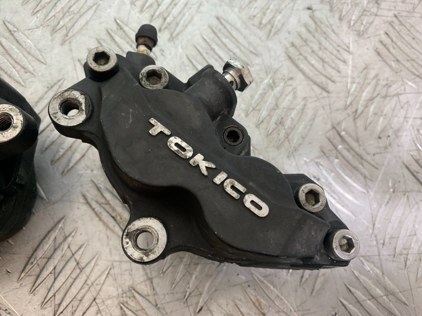 SUZUKI SV1000 SV 1000 S FRONT BRAKE CALIPERS   YEAR 2003-2007 (CMB1293)