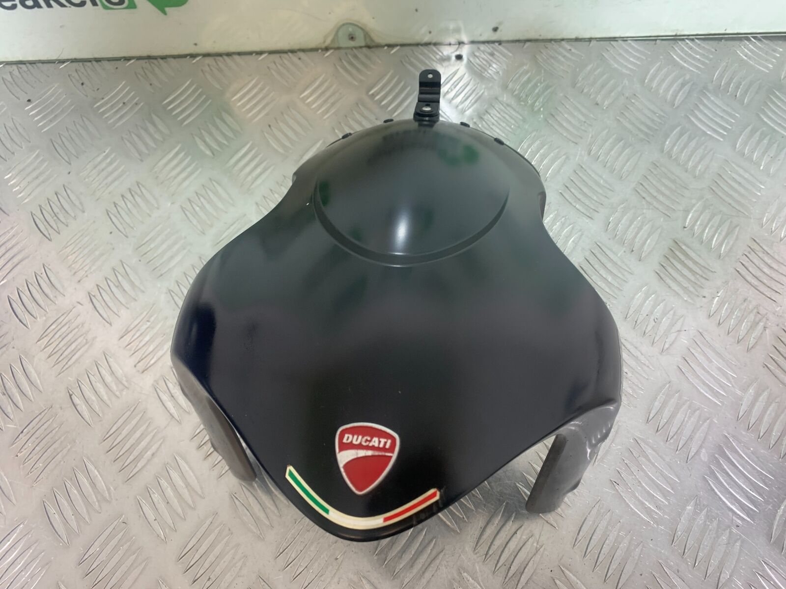 DUCATI DIAVEL 1200 PETROL FRONT MUDGUARD   YEAR 2014-17 (CMB1054)