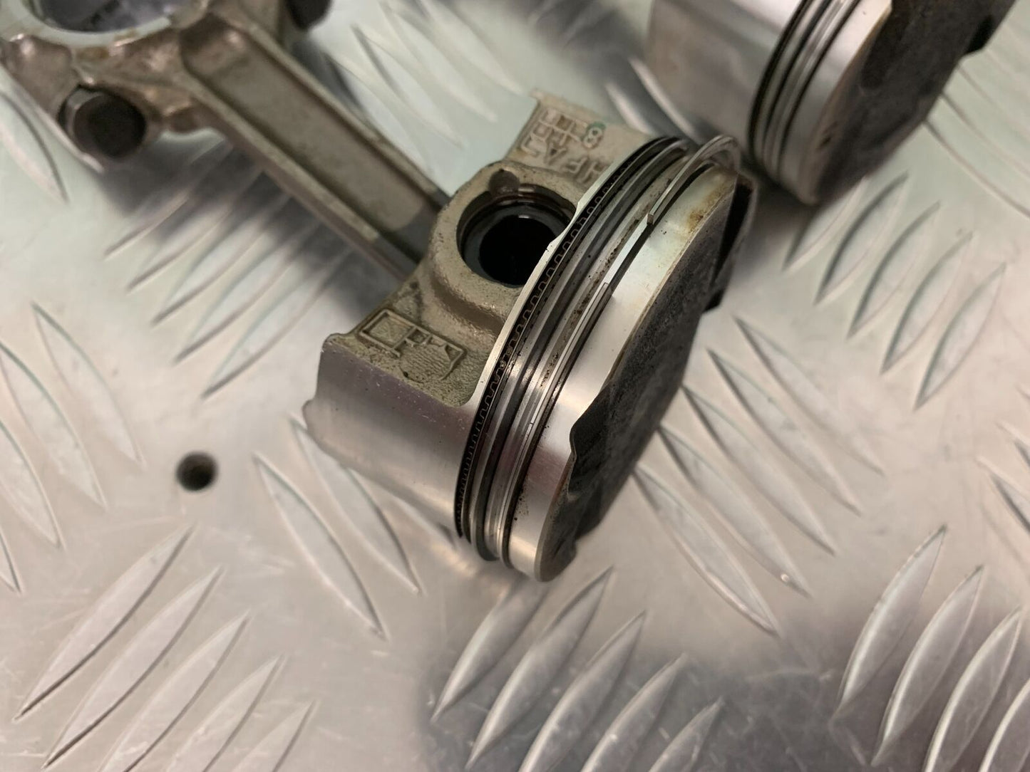 HONDA CB500 f CB500F CON RODS AND PISTONS  YEAR 2022 (STOCK 951)