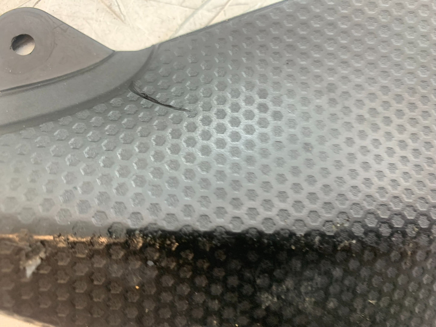 YAMAHA YZF R1 LEFT AND RIGHT LOWER TANK PANELS  YEAR 2004-2006 (CMB1155)