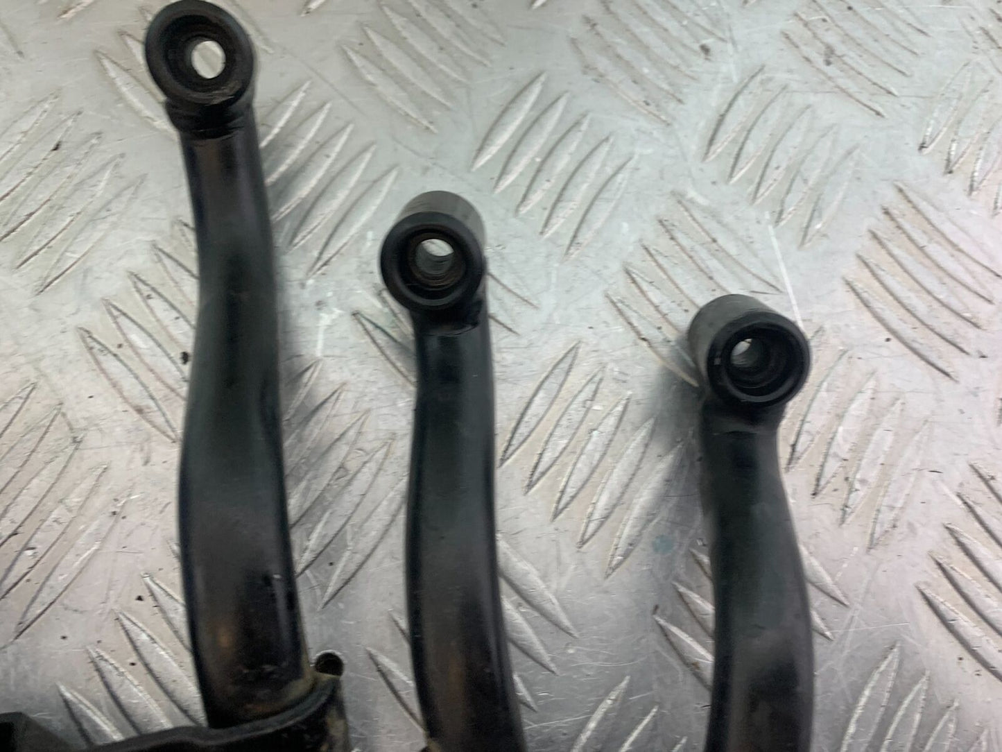 SUZUKI DL 650 V-STROM REAR HANGERS AND PEGS  YEAR 2020 (CMB1117)