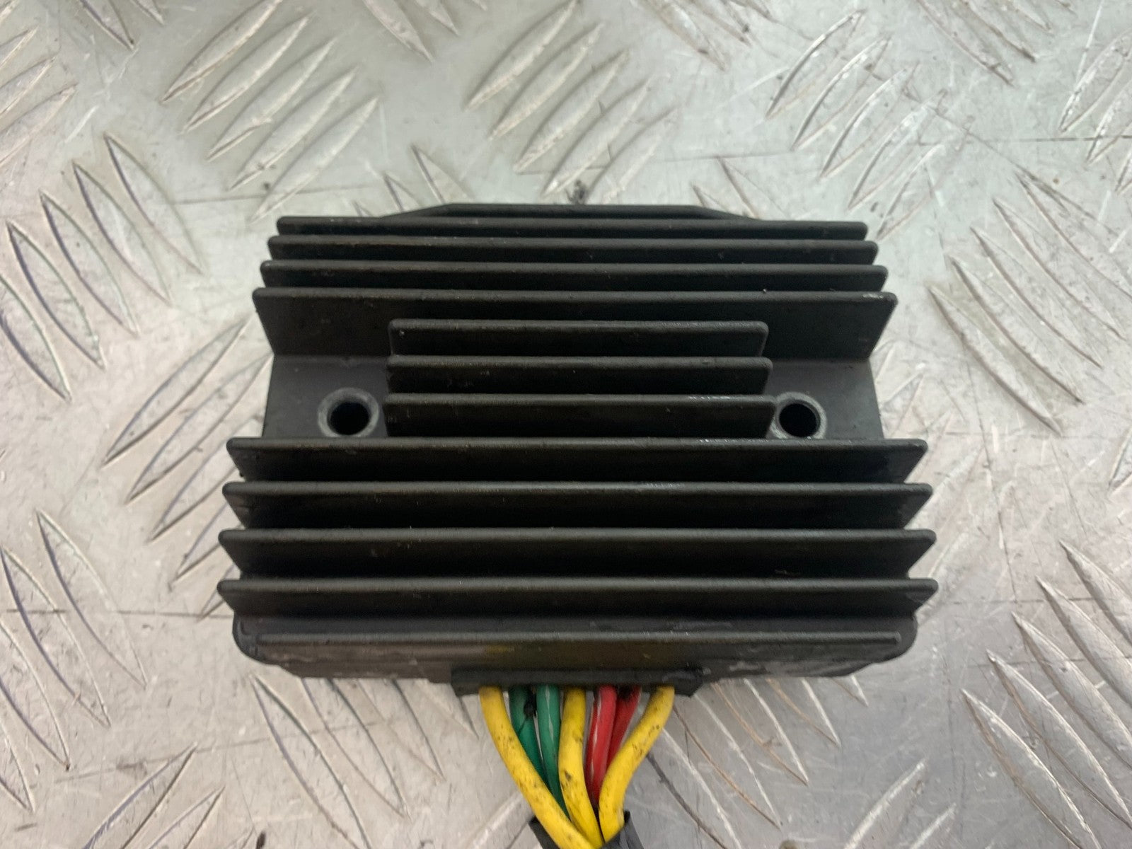 APRILIA SL750 SL 750 SHIVER REGULATOR   YEAR 2008-2016 (CMB1242)
