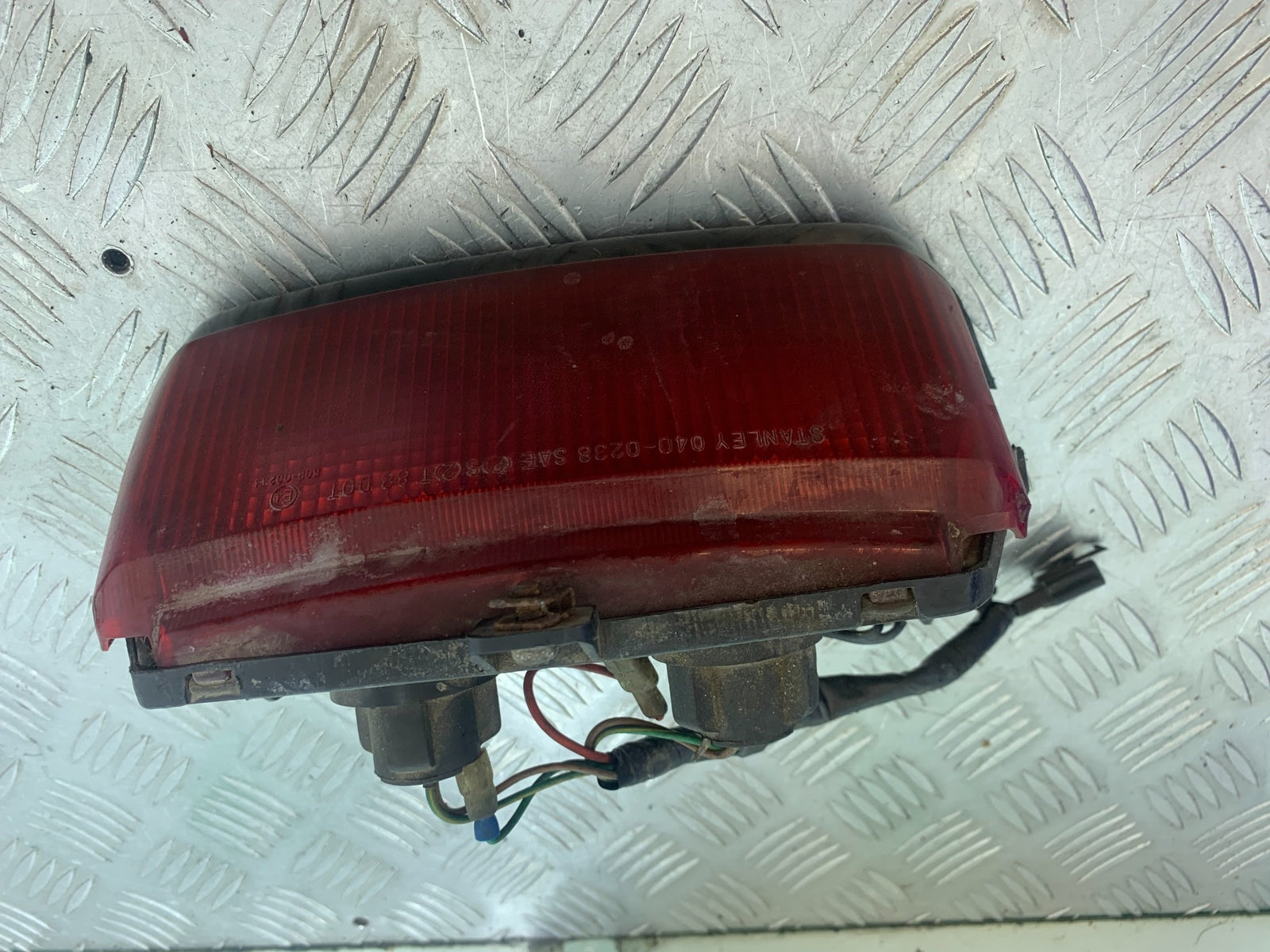 HONDA VFR750 VFR 750 REAR IGHT   YEAR 1994-1997 (CMB1156)