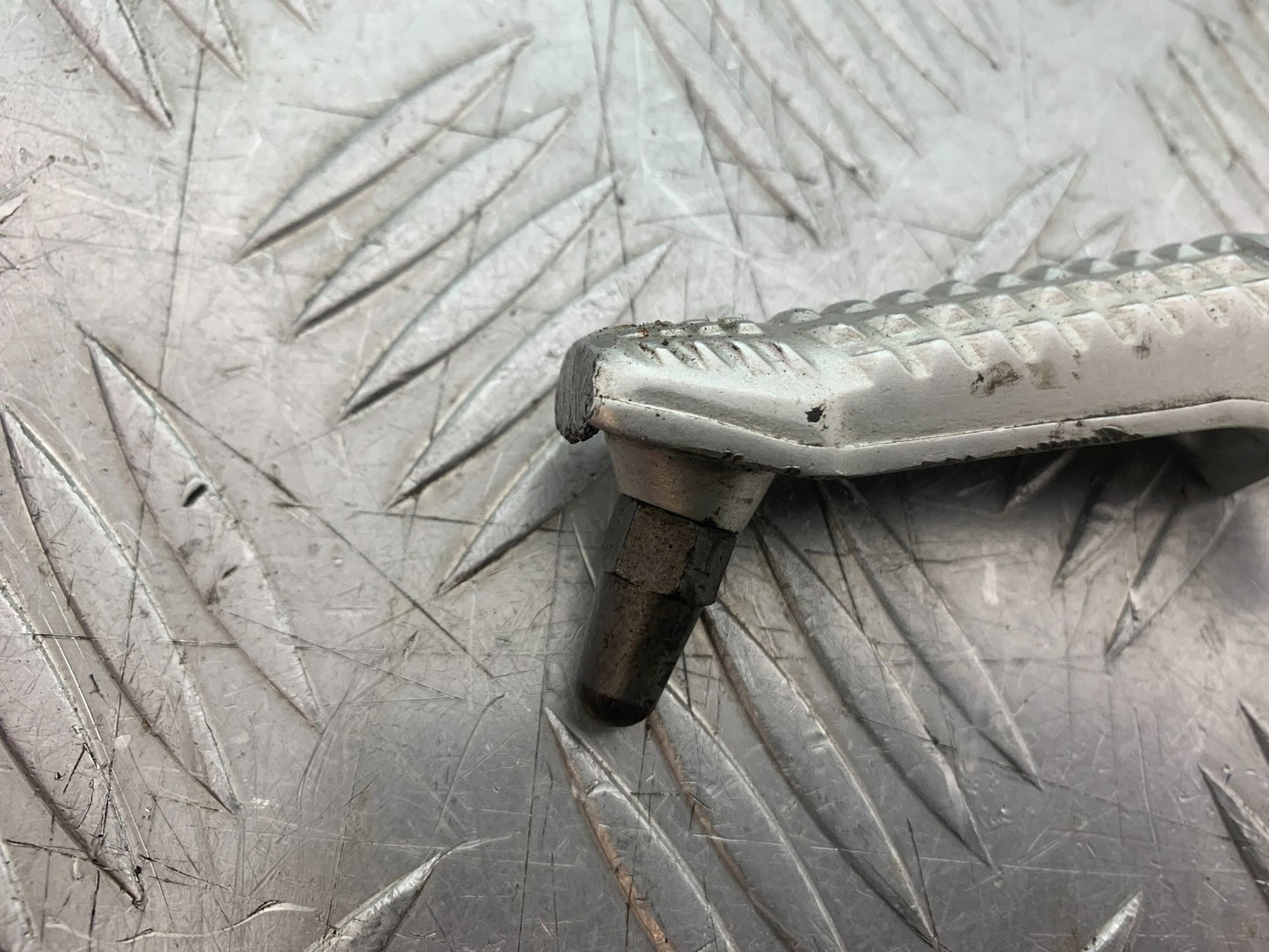 BMW S1000 RR FRONT LEFT FOOTPEG   YEAR 2015-2018 (CMB1246)
