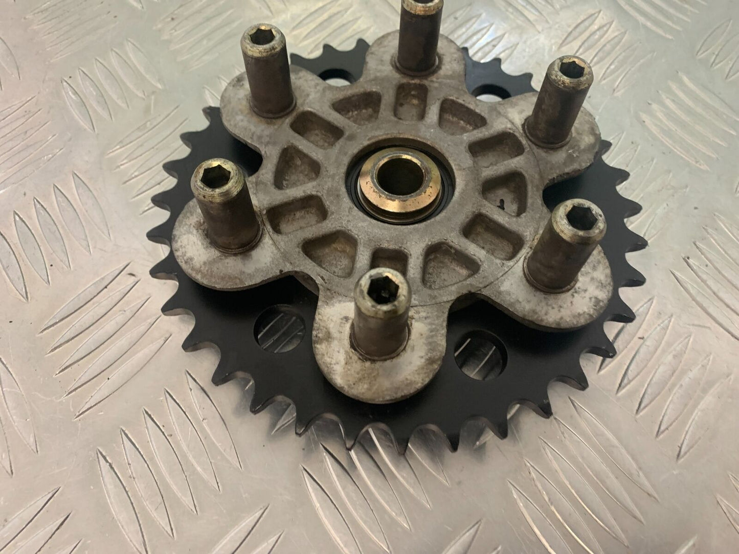 DUCATI 600ss 600 ss SPROCKET CARRIER     YEAR 1991-98 (STOCK 987)