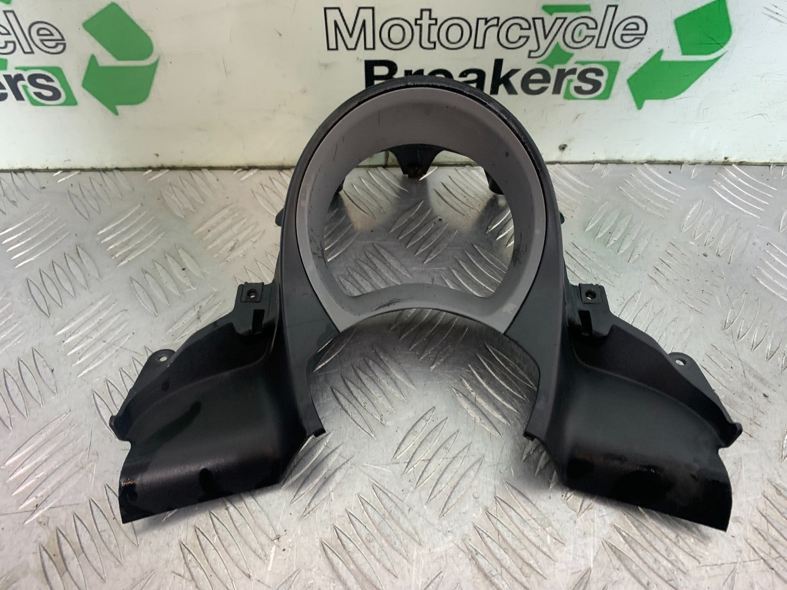 YAMAHA XMAX 125 XMAX-125 CLOCK  SURROUND   YEAR 2015-2020  (CMB1266)