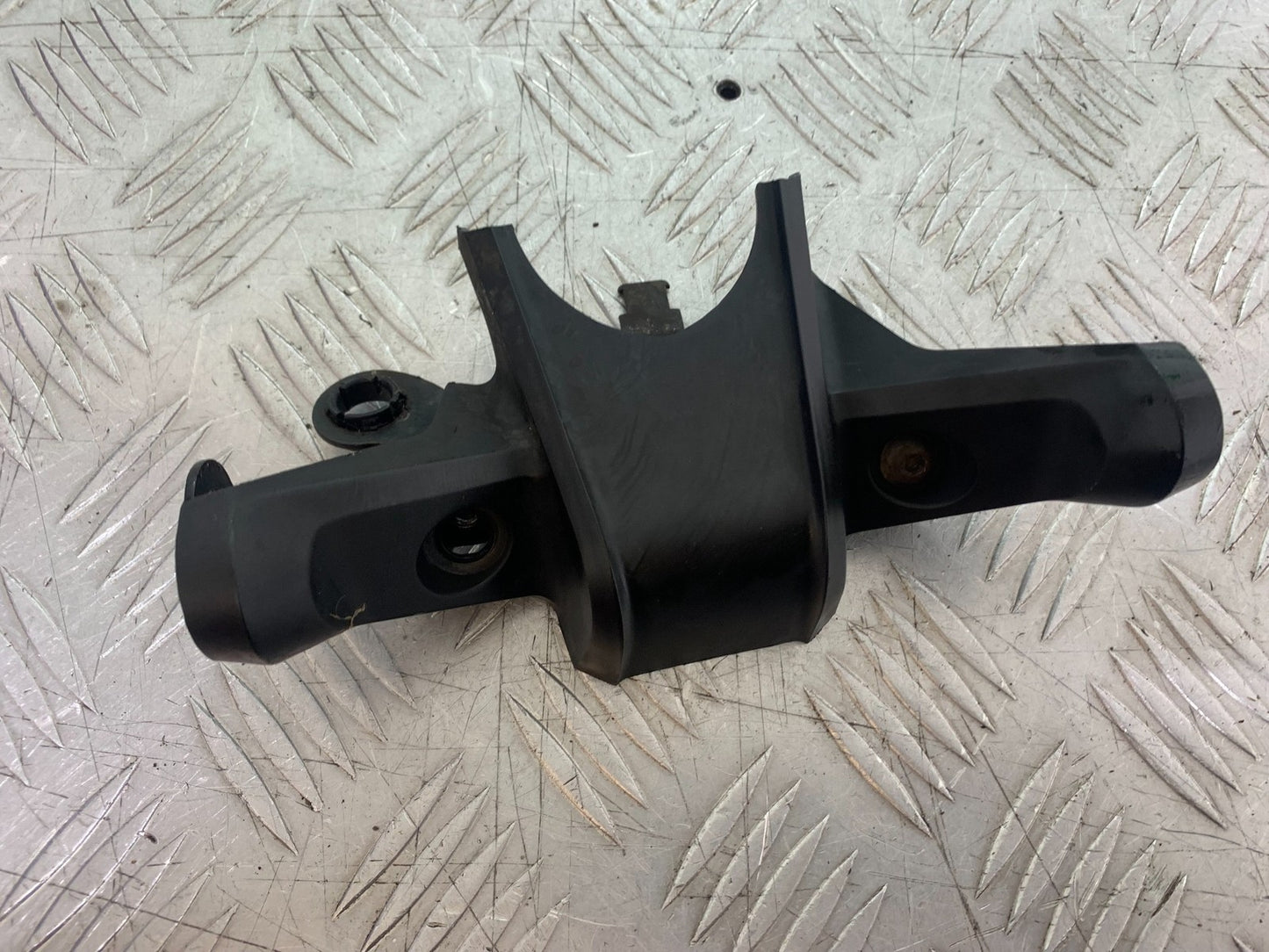 KTM DUKE 125 INDICATOR MOUNTING BRACKET  YEAR 2017-2022 (CMB1222)