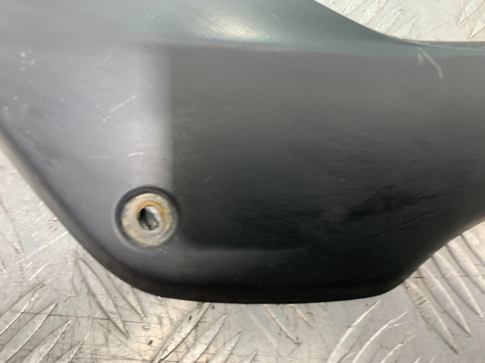 HONDA CB600 CB 600 HORNET LEFT SEAT PANEL   YEAR 1998-2002 (CMB1297)