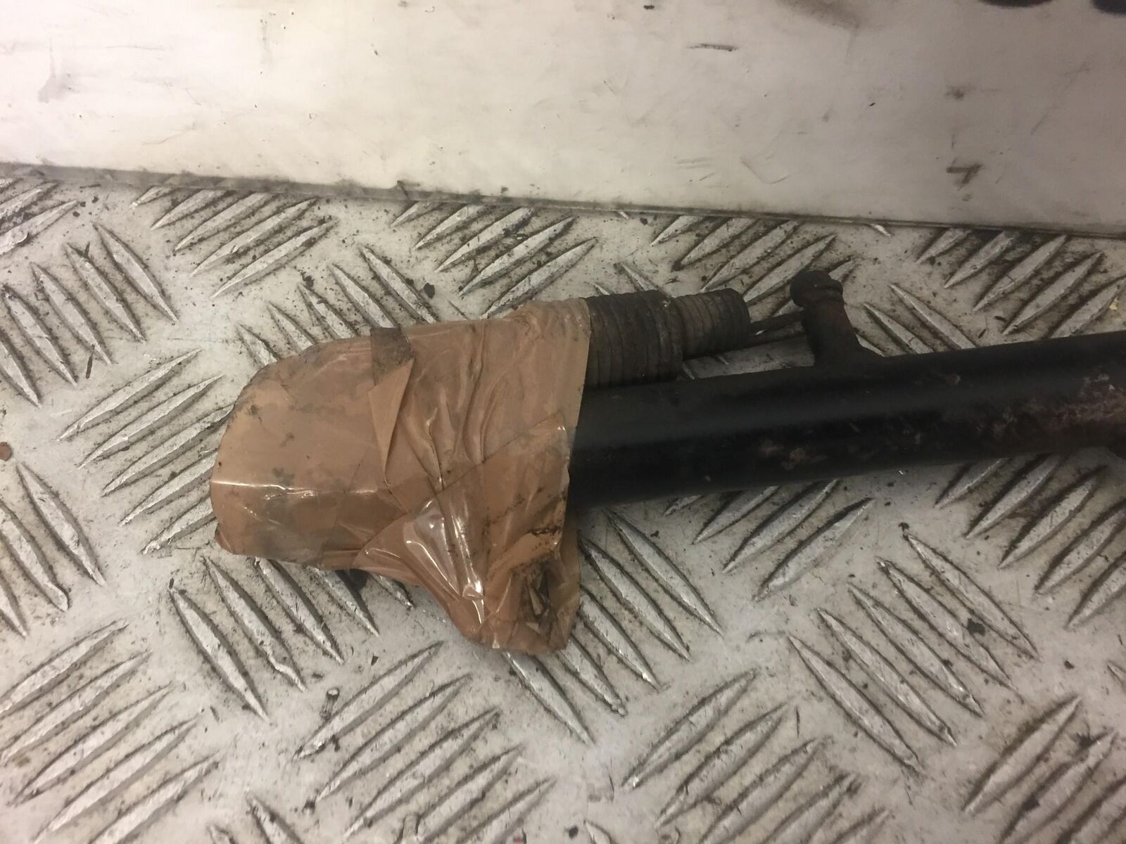 SUZUKI GN125 GN125 SIDE STAND YEAR 1994-1999 (STOCK 355)