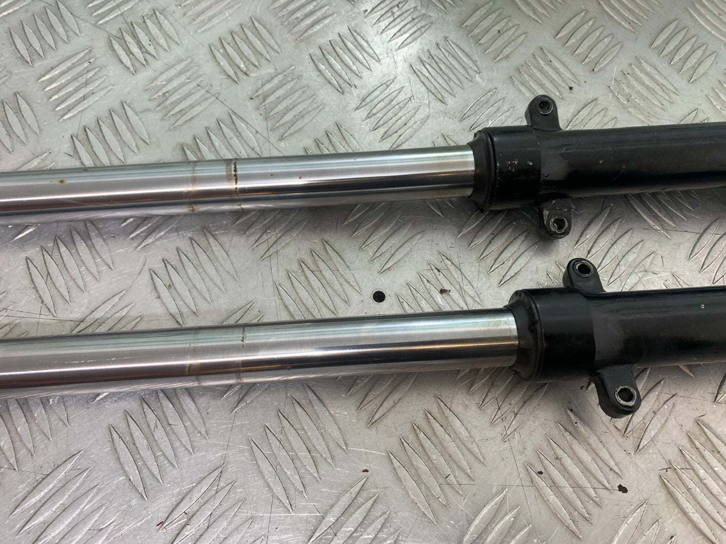 HONDA CBF125 CBF 125 FORKS YEAR 2009-14 (CMB1182)