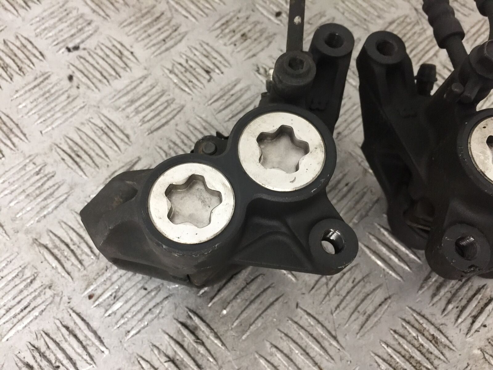 YAMAHA XT1200 Z SUPER TENERE FRONT CALIPERS   YEAR  2010-2021 (STOCK 894)