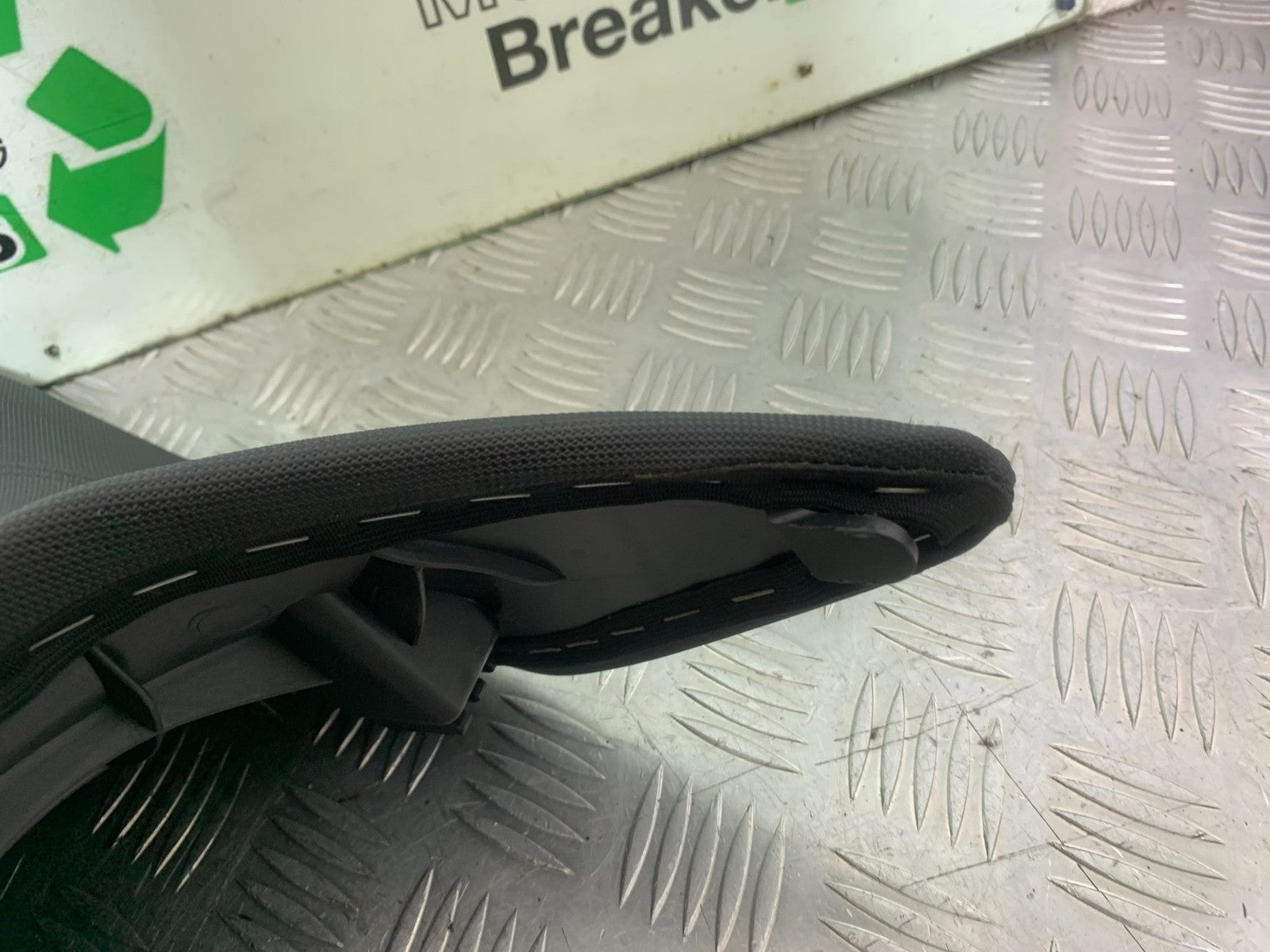 KTM 690 DUKE R LC4 FRONT RIDER SEAT YEAR 2012-2015  (CMB1180)