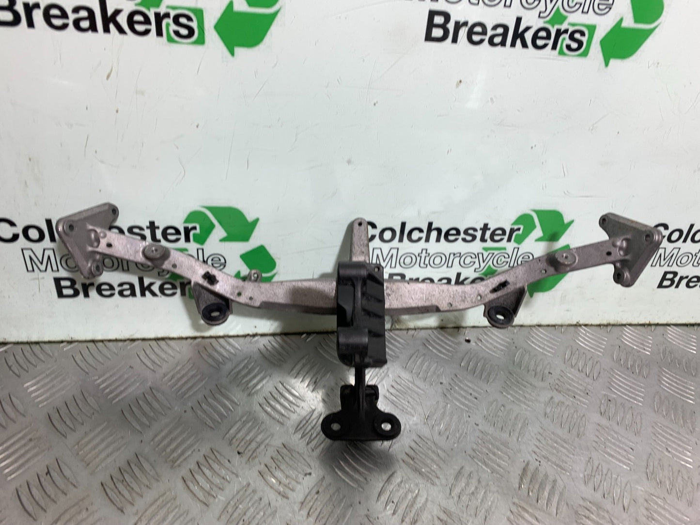 KAWASAKI GTR1400 GTR 1400 FAIRING BRACKET  YEAR 2007-2009 (CMB1306)