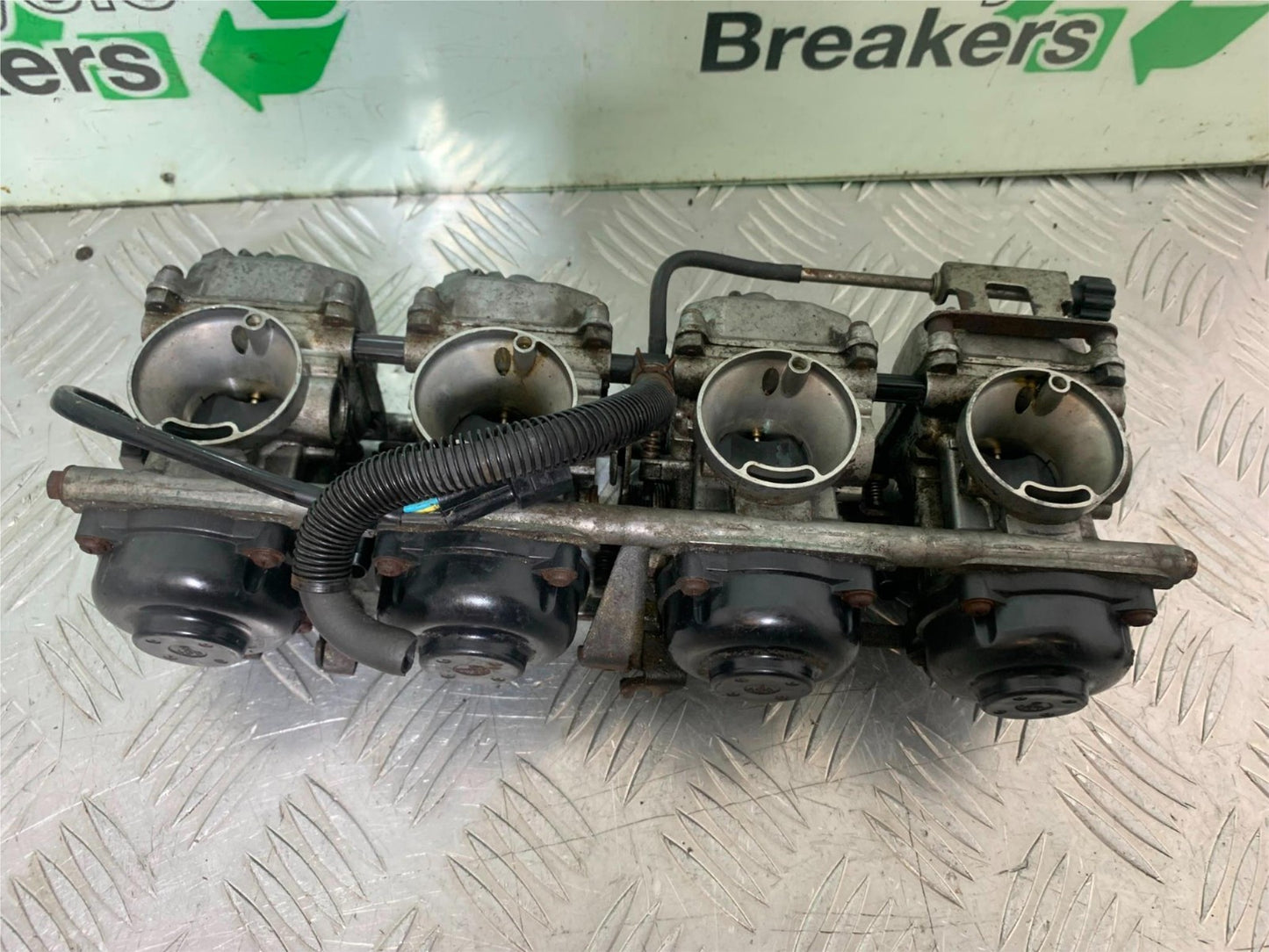 SUZUKI GSF600 GSF 600 BANDIT CARBS (SEIZED SOLD AS PARTS)   2000-2004 (CMB1269)