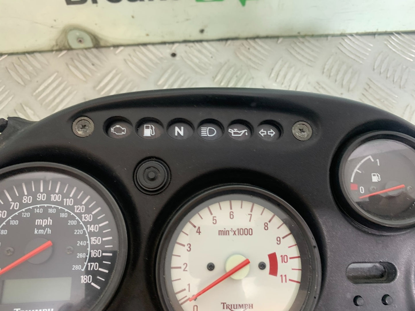 TRIUMPH 955i SPRINT ST CLOCKS SPEEDO DASH  1999-2004 (CMB1176)