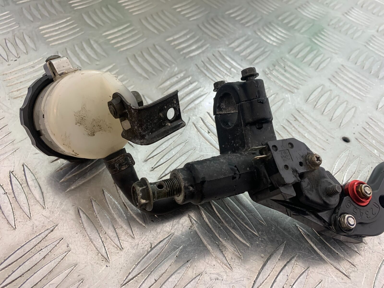 SUZUKI SV650 SV 650 mk1 FRONT MASTER CYLINDER  YEAR 1999-2002 (CMB1036)