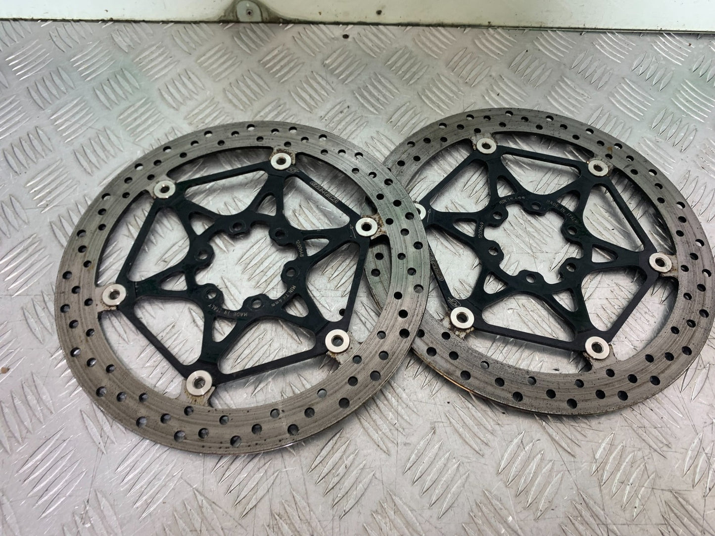 APRILIA TUONO 1000 V4 FRONT BRAKE DISCS   YEAR 2013-2014  (CMB1239)