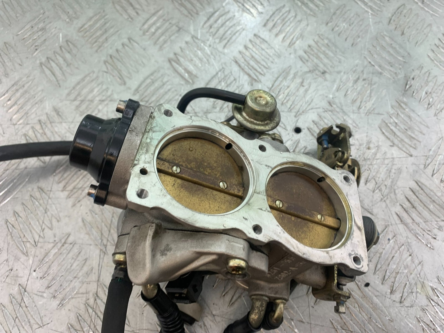 APRILIA RSV1000 R FACTORY MILLE THROTTLE BODIES  2004-09 (CMB1203)