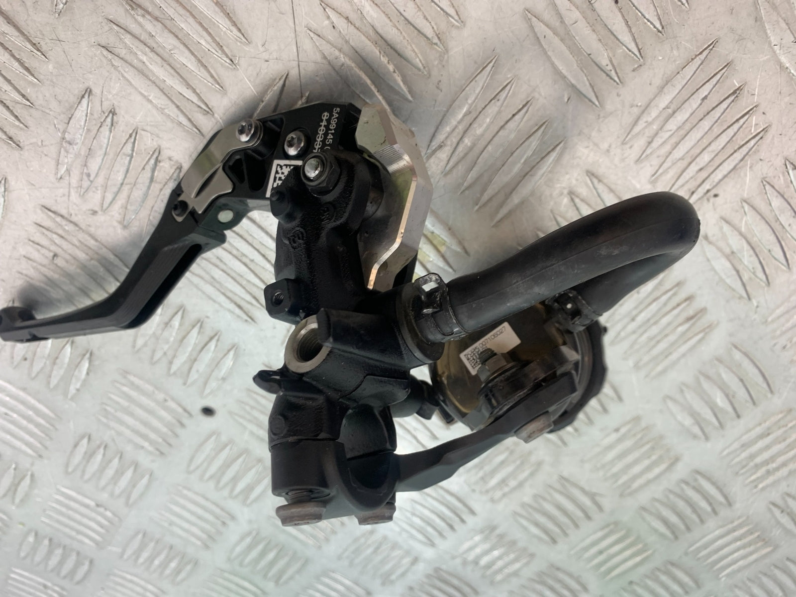 BMW M1000 R FRONT BRAKE MASTER CYLINDER  YEAR 2023-2024 (CMB1140)