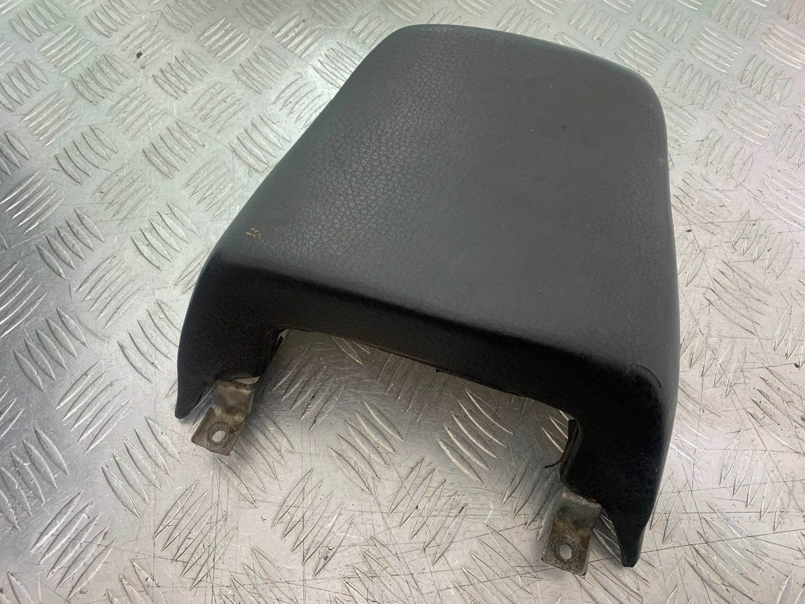 KAWASAKI GPZ600 GPZ 600 REAR SEAT  YEAR 1988-90 (CMB1258)