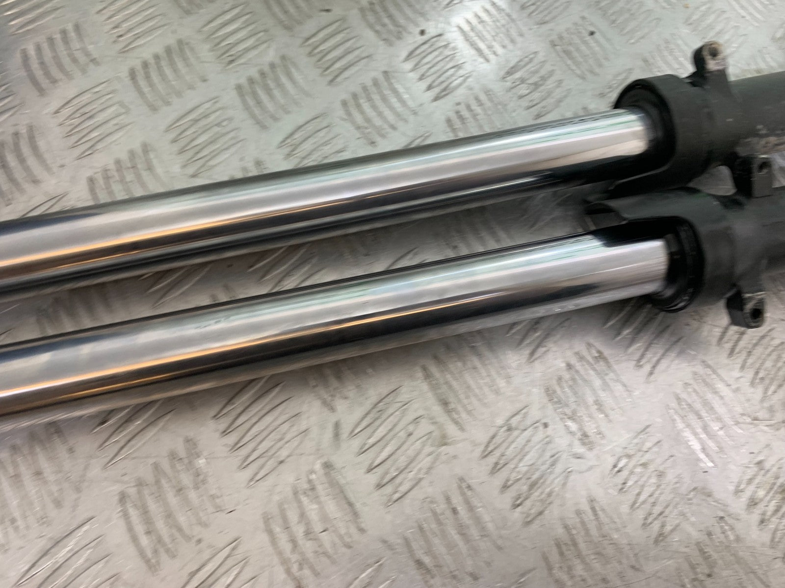 HONDA CBF600 CBF 600 FORKS  YEAR 2004-07  (CMB1305)