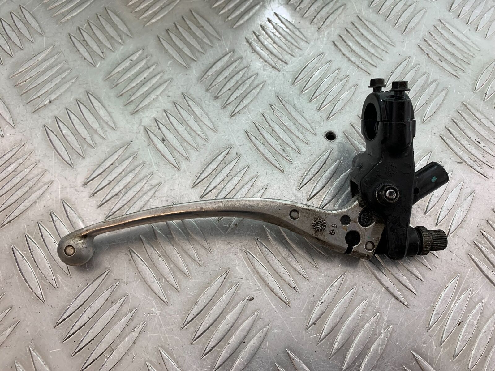 HONDA CBR500R CBR 500 R CLUTCH LEVER AND BRACKET  YEAR 2012-16 (CMB1048)