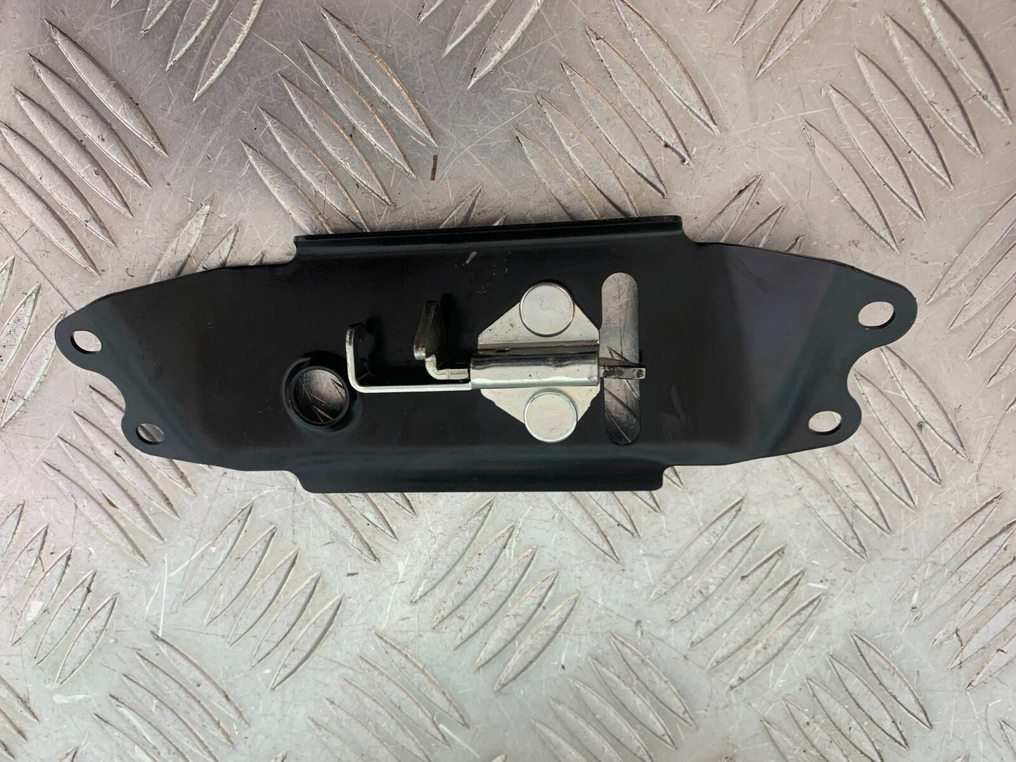 YAMAHA XSR900 XSR 900 SEAT CATCH   YEAR 2021-2022 (CMB1073)