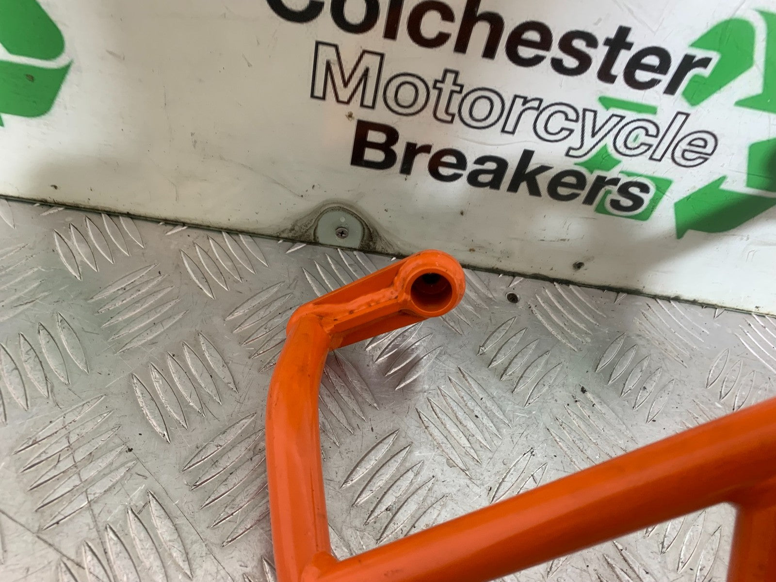 KTM 690 DUKE R LC4 RIGHT CRASH ENGINE BAR YEAR 2012-2015 (CMB1180)