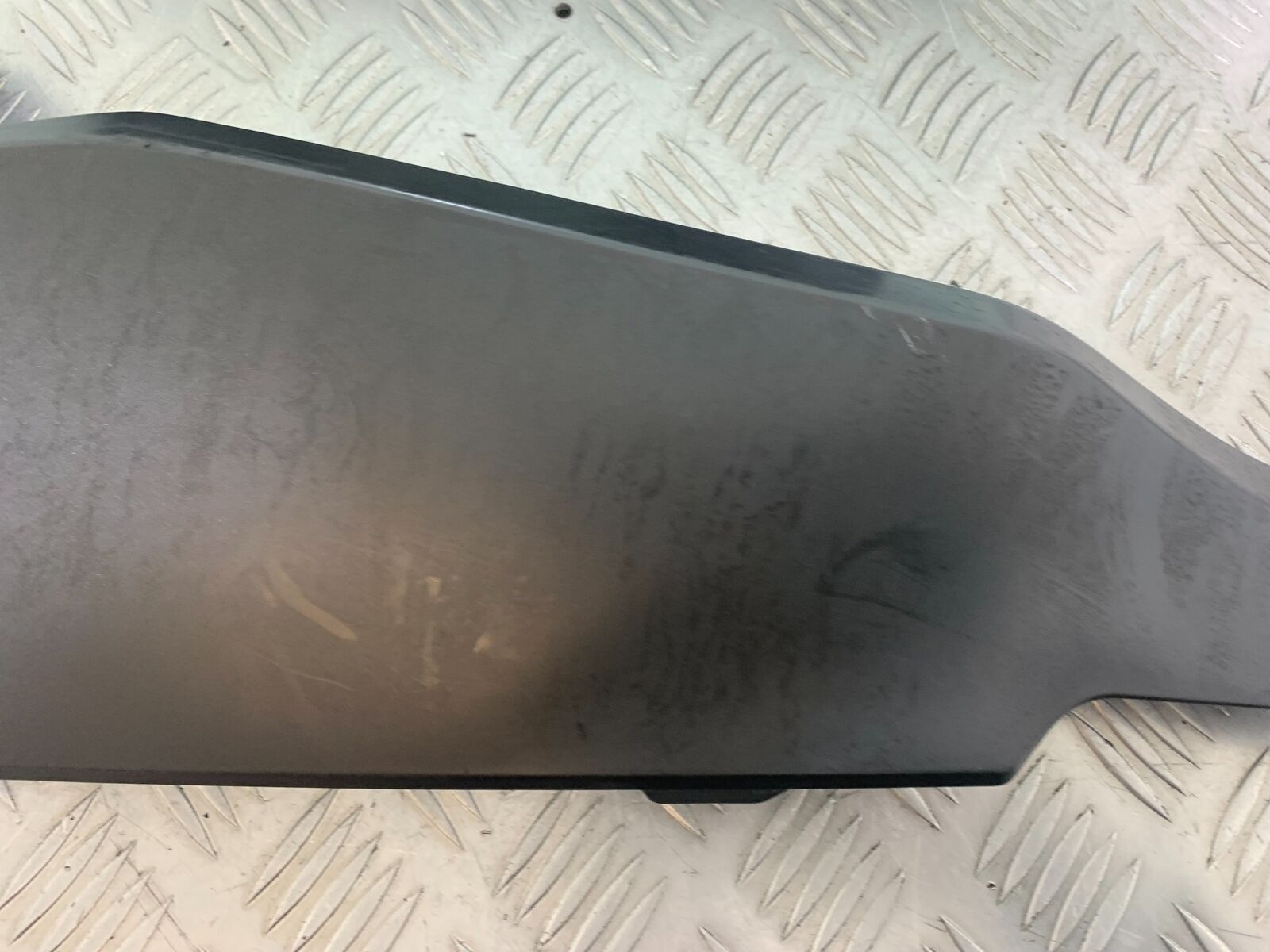 SUZUKI AN400 AN 400 BURGMAN LEFT BELLYPAN   YEAR 2017-2024 (CMB1118)