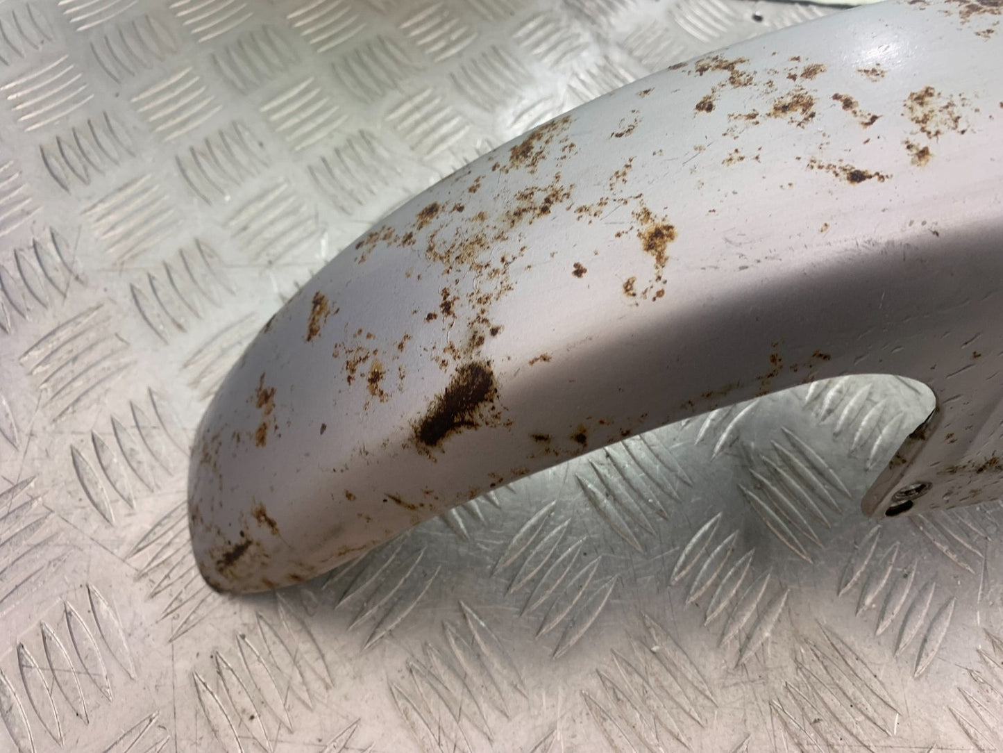 SUZUKI GP100 GP 100 FRONT MUDGUARD  YEAR 1978-1988 (CMB1259)