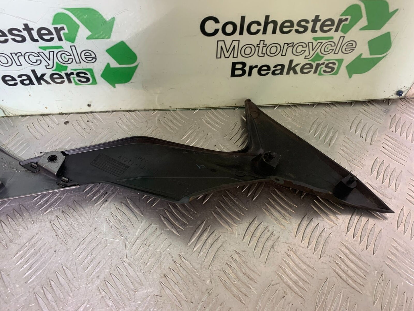 SUZUKI SV650 X SV 650 X LEFT SIDE FAIRING PANEL   YEAR 2018-2022  (CMB1081)