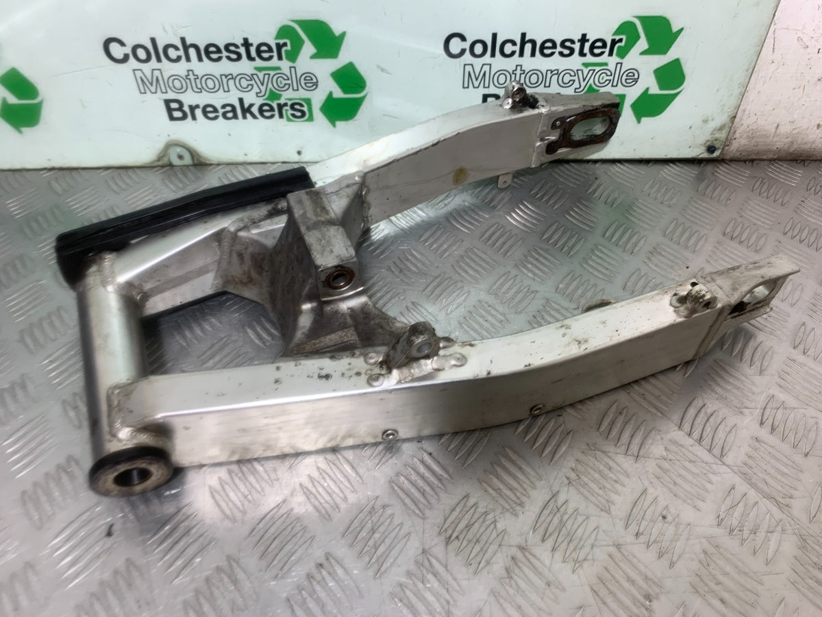SUZUKI GSXR600 GSXR 600 K1 K2 K3 SWINGARM  1999-03 (CMB1284)