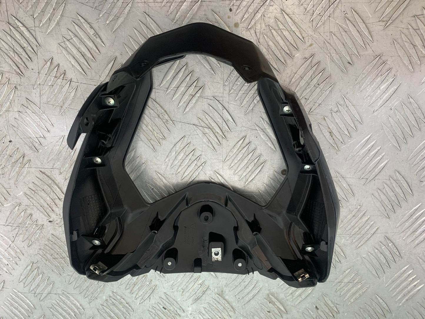 BENELLI BN125 BN 125 HEADLIGHT COWL  YEAR 2018-2021 (CMB1194)