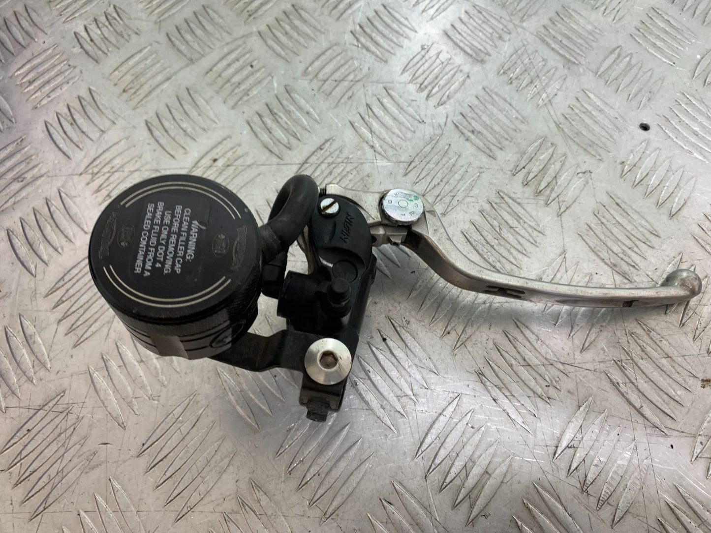 TRIUMPH SPEED TRIPLE R 1050 FRONT BRAKE MASTER CYLINDER  2009 (CMB1183)
