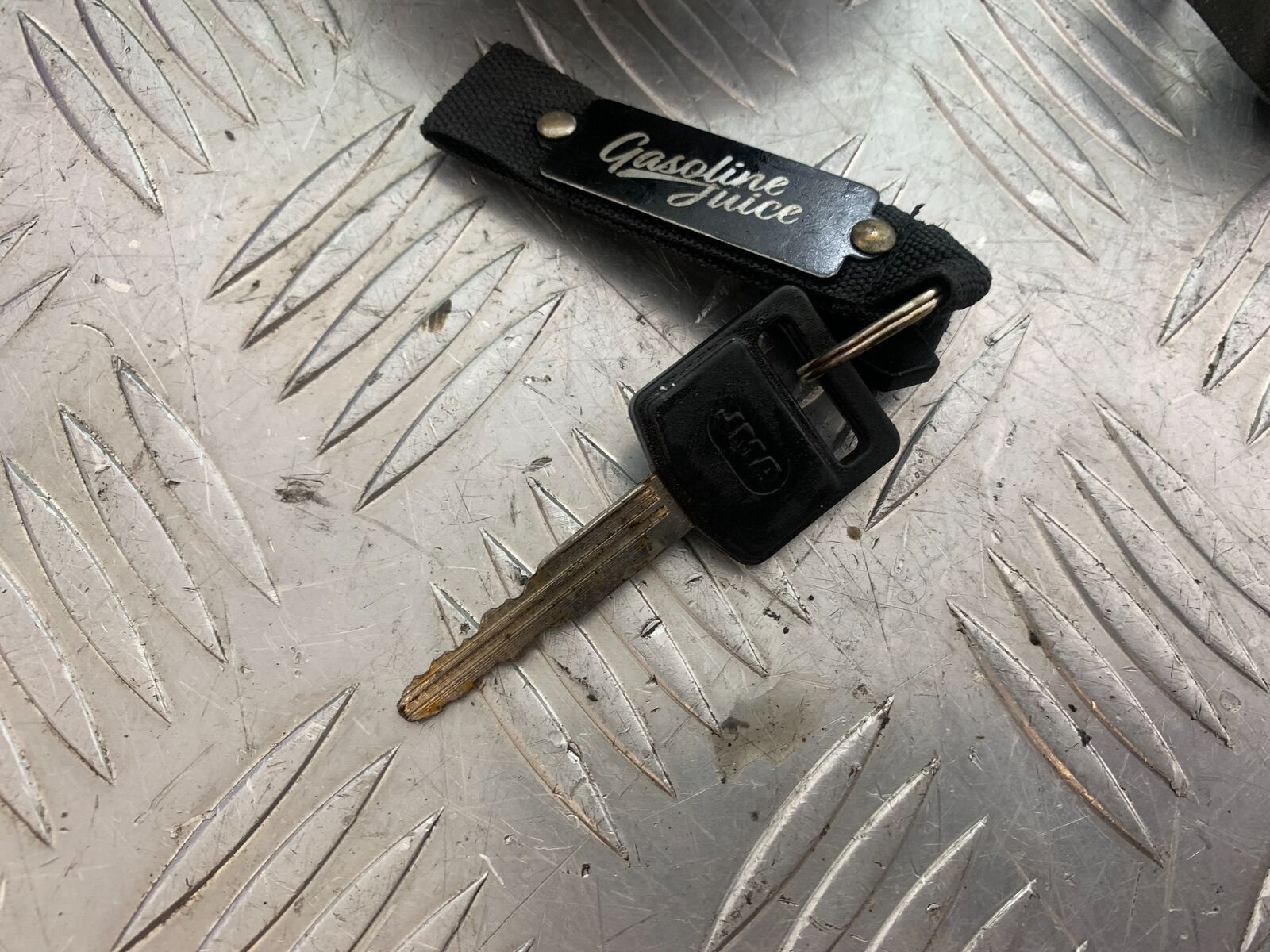 SUZUKI SV1000 SV 1000 K3 LOCKS AND LEY  YEAR 2003-2006 (CMB1111)