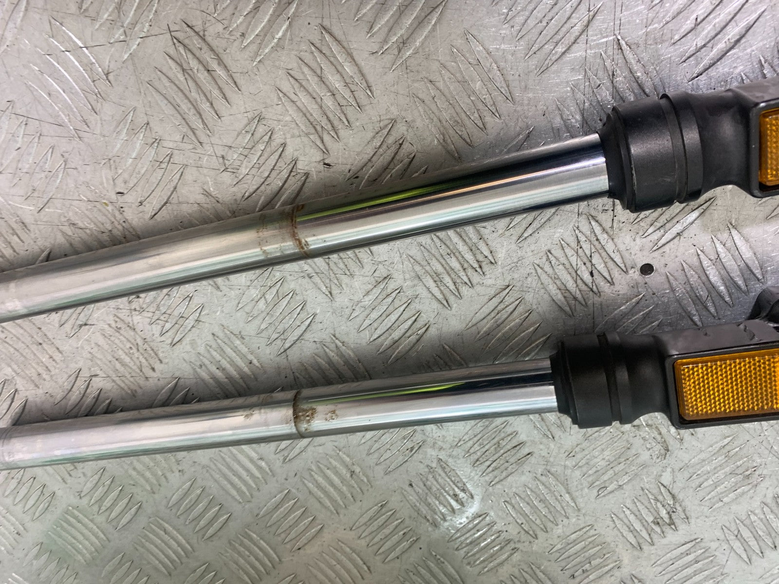 YAMAHA YS125 YS 125 FORKS YEAR 2017-2021 (CMB1321)