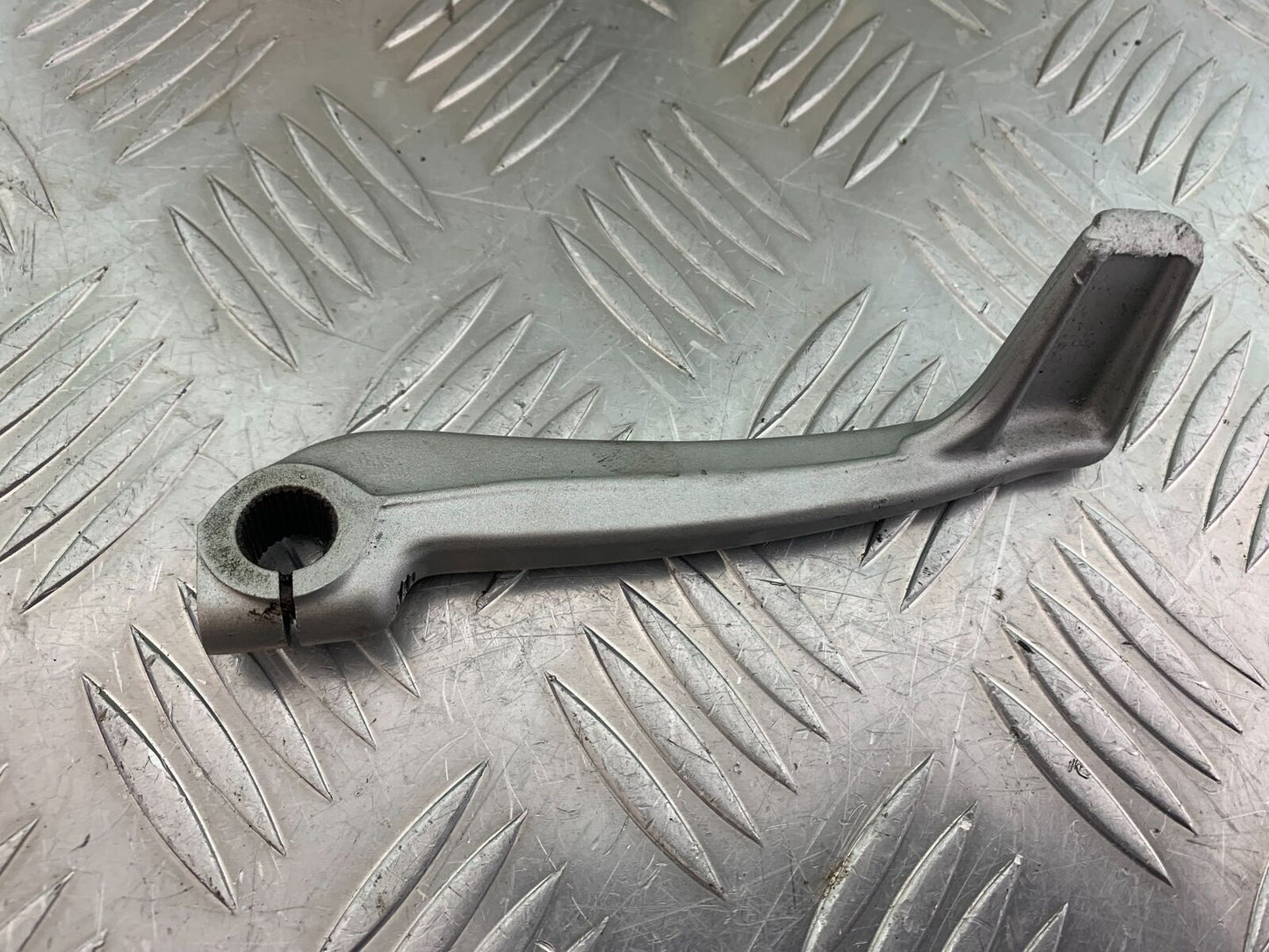 HONDA VFR400 VFR 400 NC21 REAR BRAKE PEDAL  YEAR 1986-87 (CMB1043)