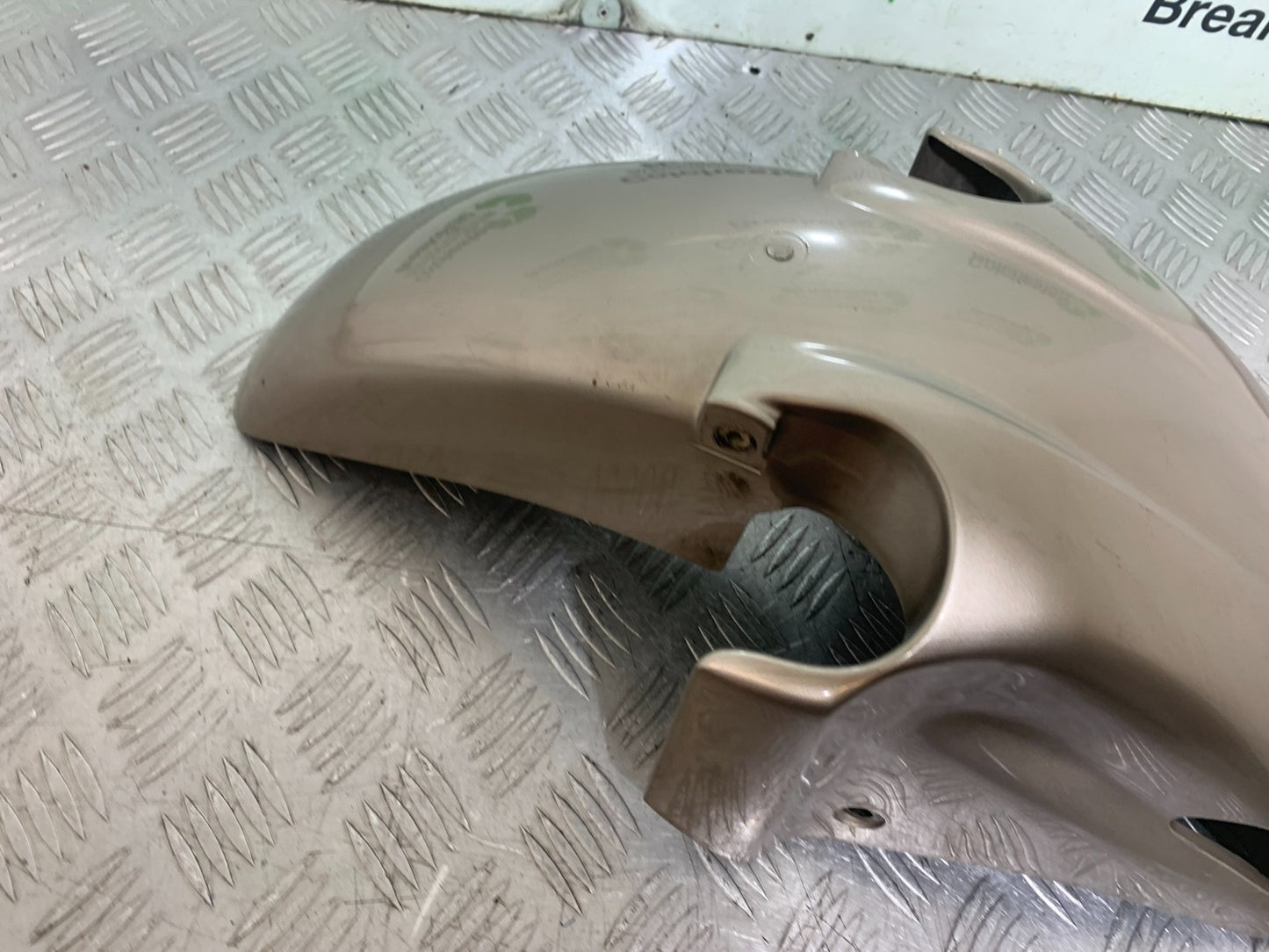 HONDA NT650 V DEAUVILLE FRONT MUDGUARD  YEAR 1998-01 (CMB1320)