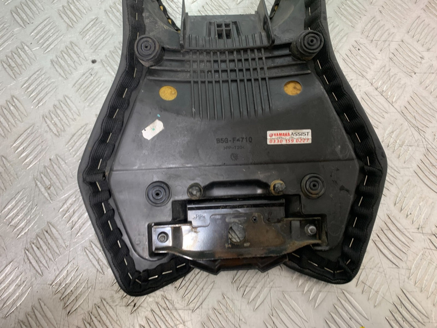 YAMAHA YZF-R125 YZF 125 FRONT SEAT YEAR 2019-2022 (CMB1263)