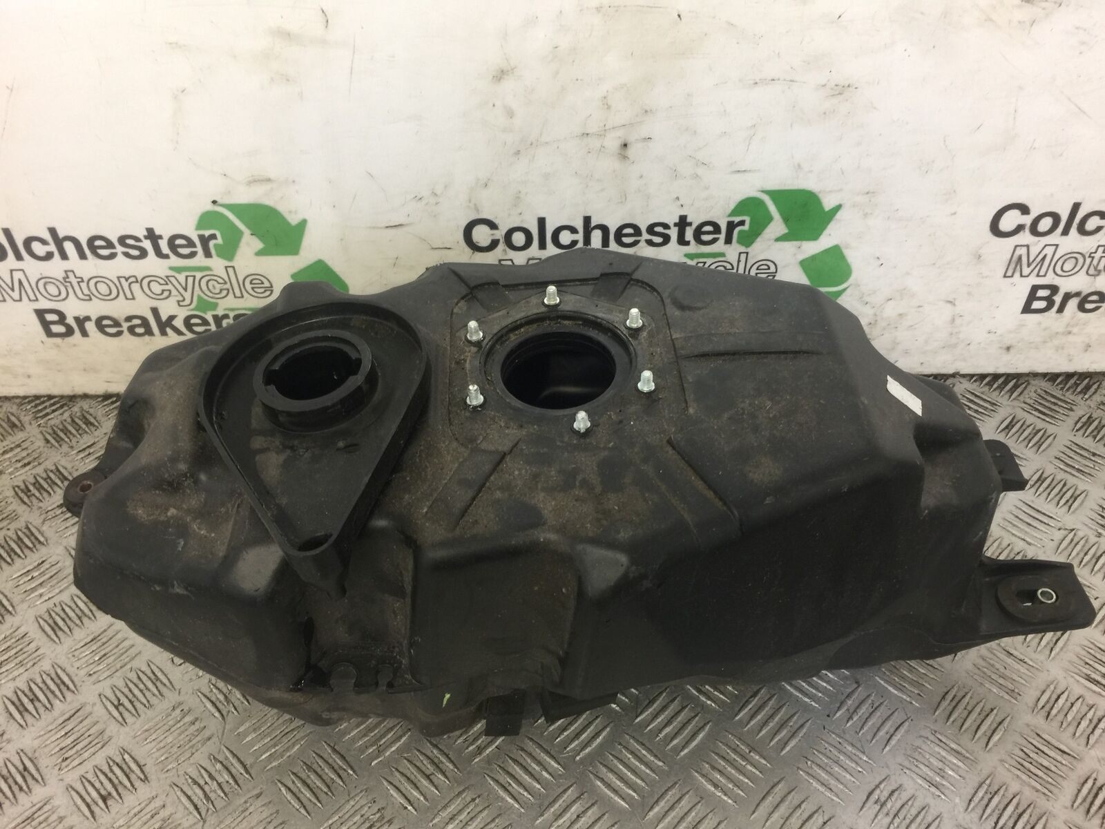 YAMAHA MT 125 MT125 PETROL TANK  2014-2019 ABS (STOCK 544)