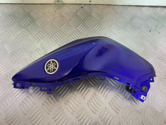 YAMAHA MT 125 MT125 LEFT TANK PANEL   YEAR 2021-2024 ABS (CMB1010)