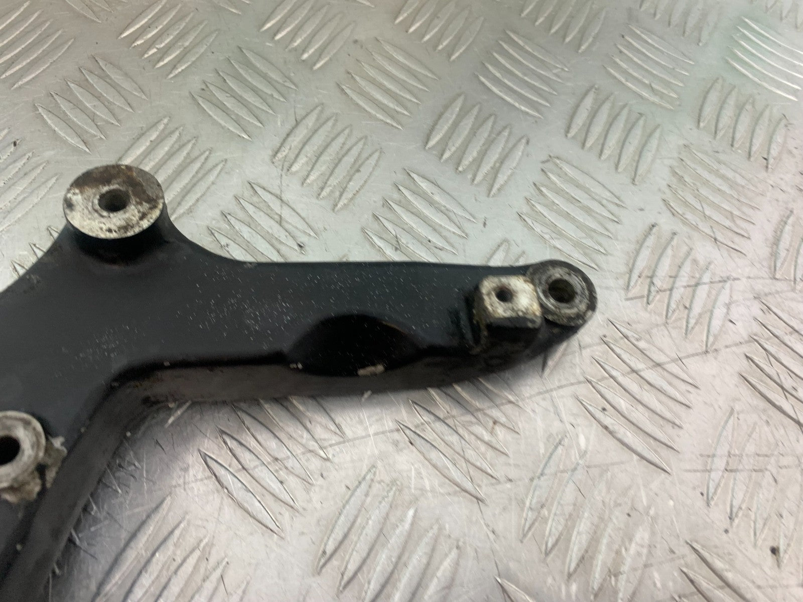 SUZUKI AN 200 UH 200 EXHAUST MOUNT YEAR 2007-2009 (CMB1256)