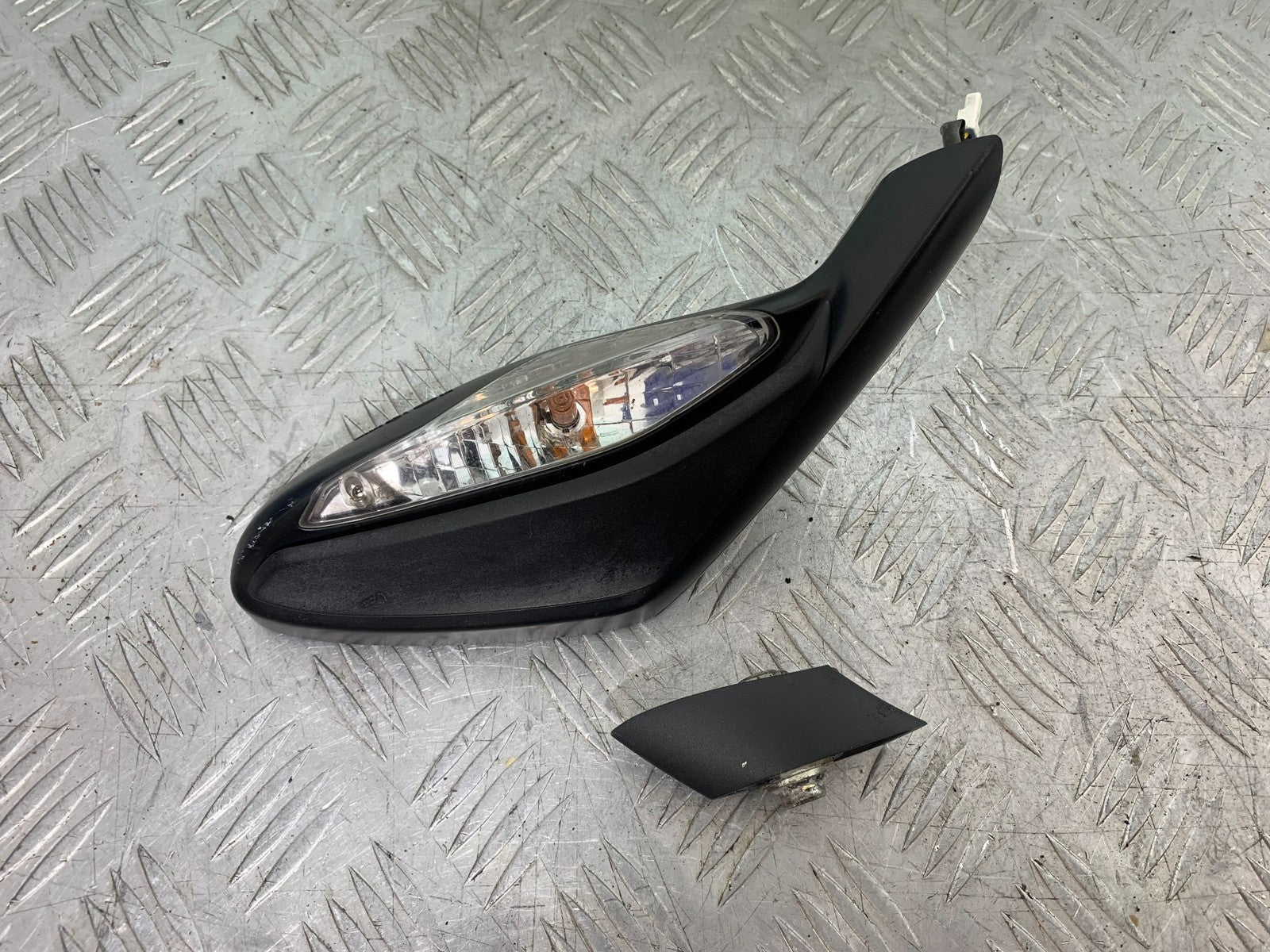 MV AGUSTA 675 F3 LEFT MIRROR (DAMAGED) YEAR 2012-2016 (CMB1302)