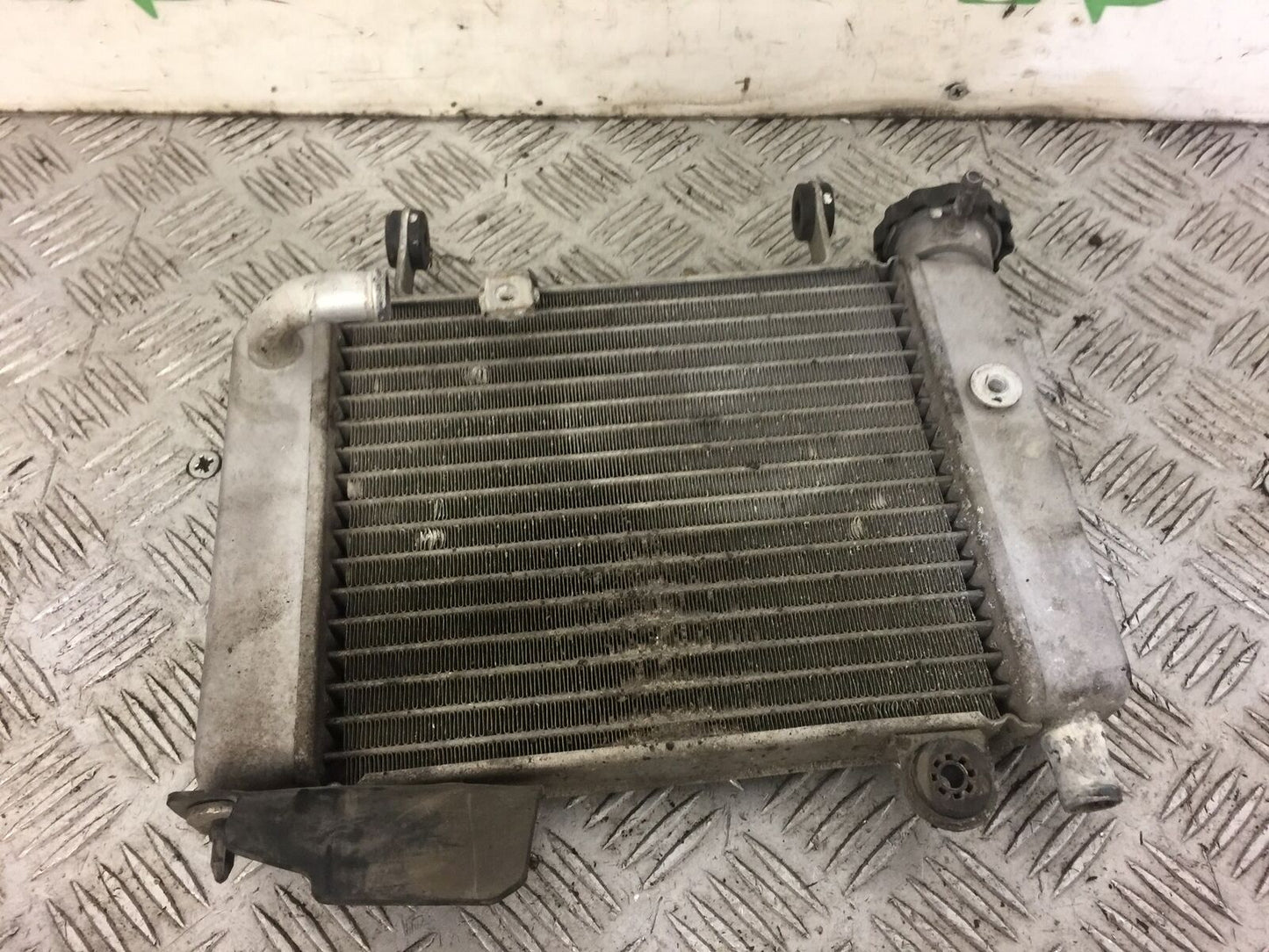 HONDA CBR125 CBR 125 RADIATOR YEAR 2011-2017 (STOCK 466)